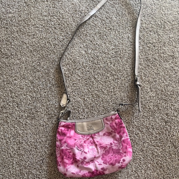 Limited Edition Rose Coach Purse - Picture 2 of 5